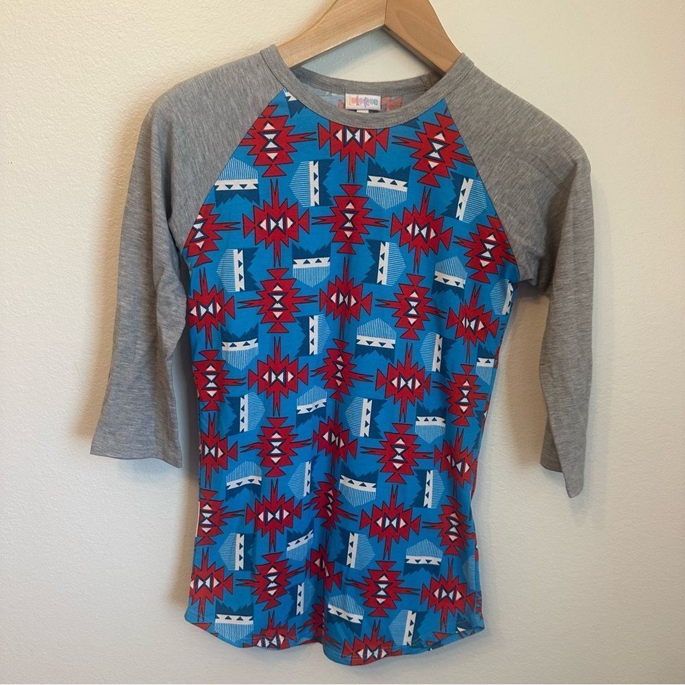 LuLaRoe Randy Blue and Red Aztec Raglan Tee 3/4 sleeve